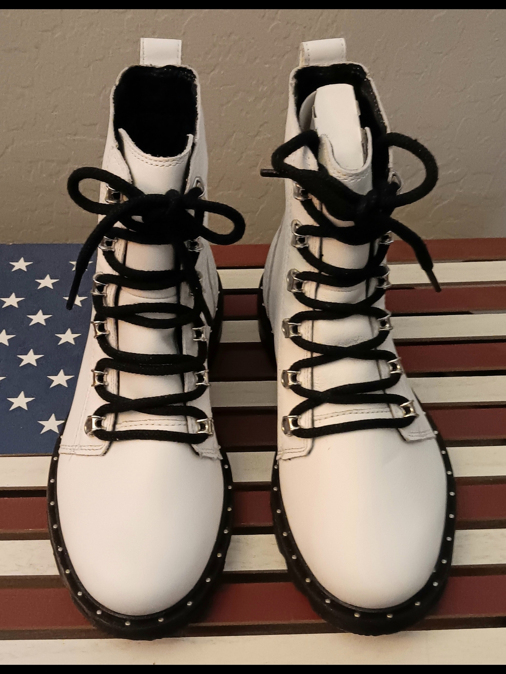 Sorel White Lace-Up Combat Boots with Black Laces